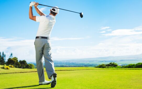 How to Look Cool and Stylish on the Golf Course