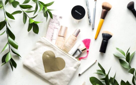 Organic Make-Up Products
