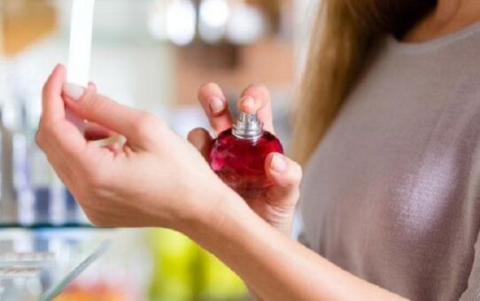 4 Secrets of Choosing the Perfect Perfume for Your Body Chemistry